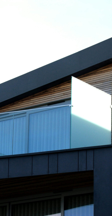 pexels-expect-best-79873-323772